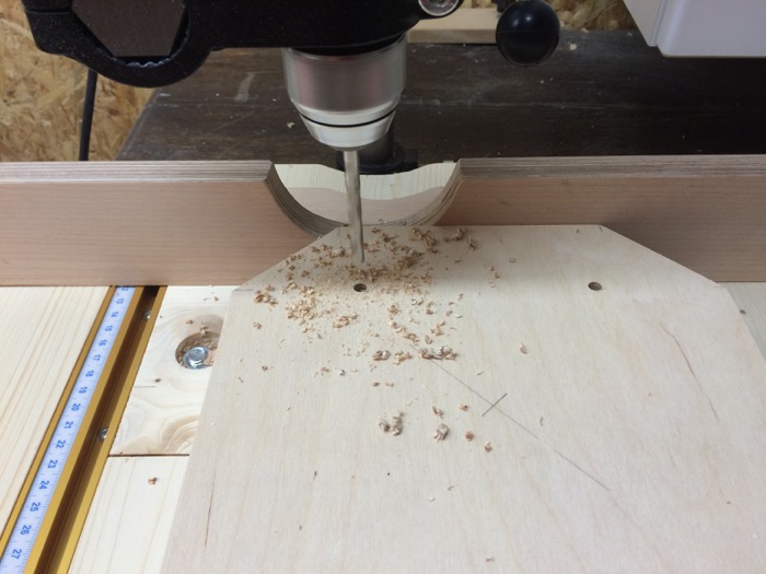 Verstärkung des Fass-Deckels mit Multiplexplatten