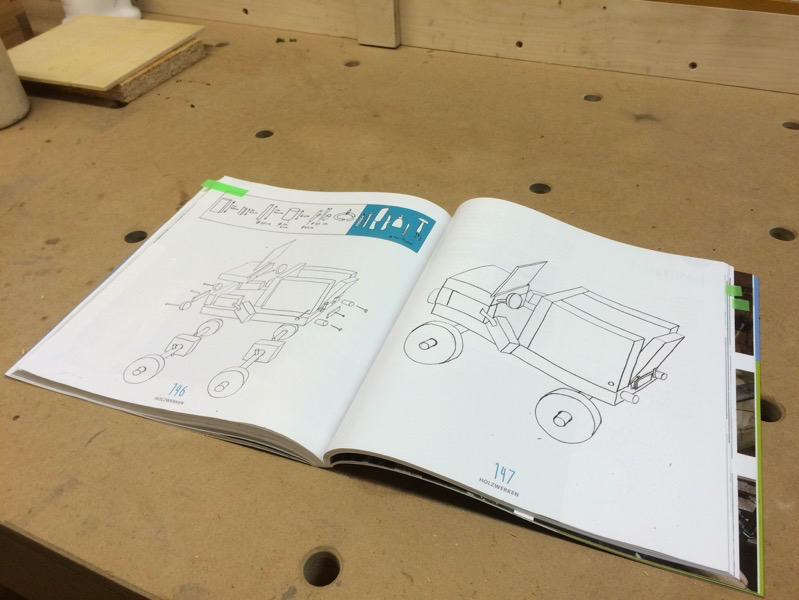 Detailseite aus dem Buch „Werkstatt Holz"