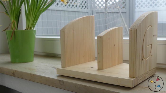 hhw-bookstand-valentine_016